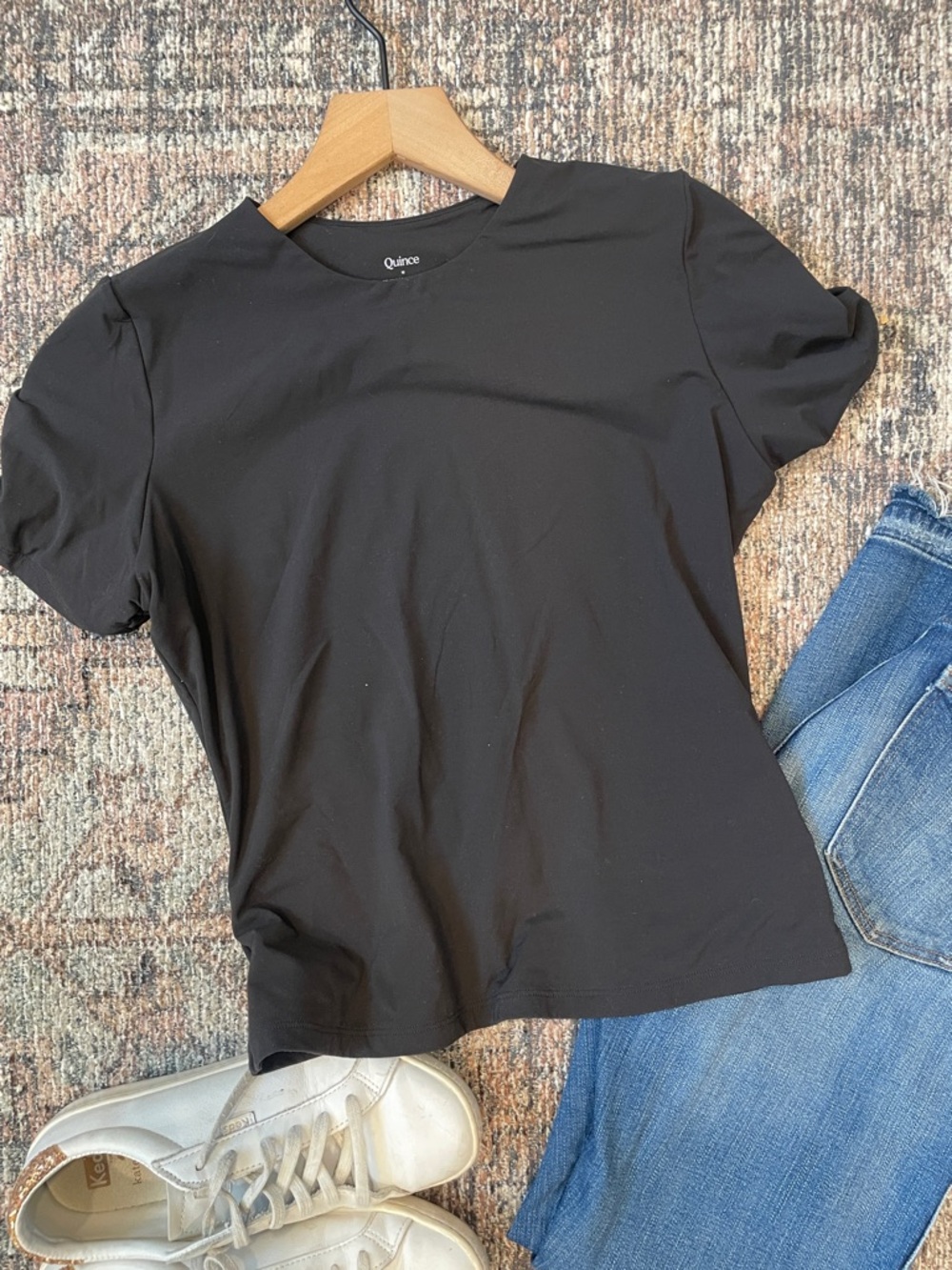 Quince Black Performance Tee Size Medium Minimalist Short Sleeve Stretch Basic T